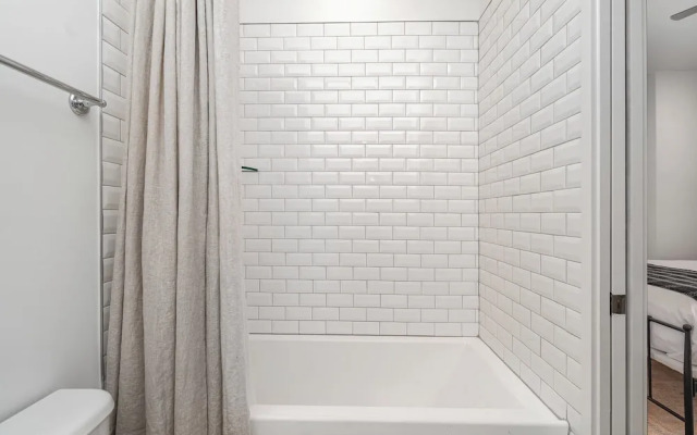 Urban Spur-walk 2 Breweries-mins to Broadway