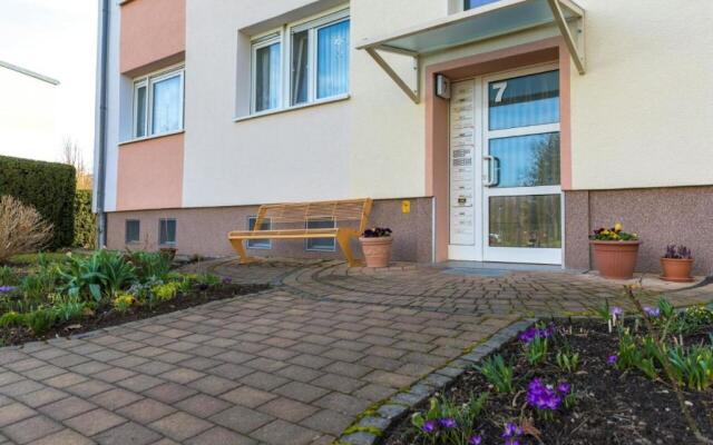 Gepflegte und moderne Ferienwohnung in der Neuseenlandschaft