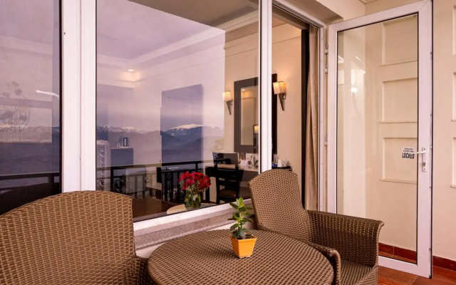 Grand View Hotel