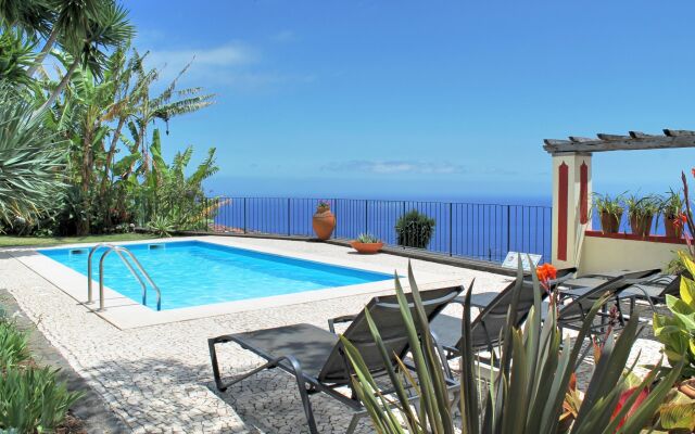 Beautiful Character Villa In Funchal, Heated Pool, Seaview Quinta D'Alegria