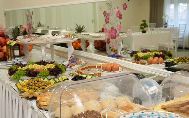 SN Hotel and Restaurant