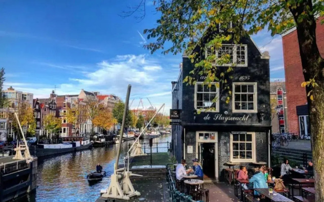 Facade Hotel Amsterdam