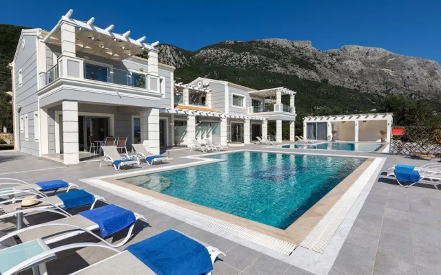 MCN Villas by Whitedreamvillas