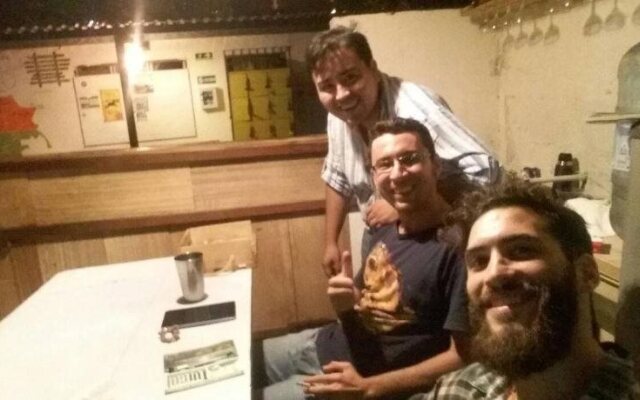 Azalea Hostal