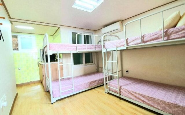 Happy Garden Guest House