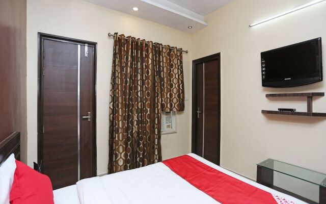 Hotel Regency Square
