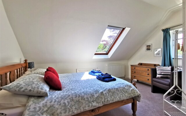 Honeysuckle 2 Bedroom Llanfyrnach