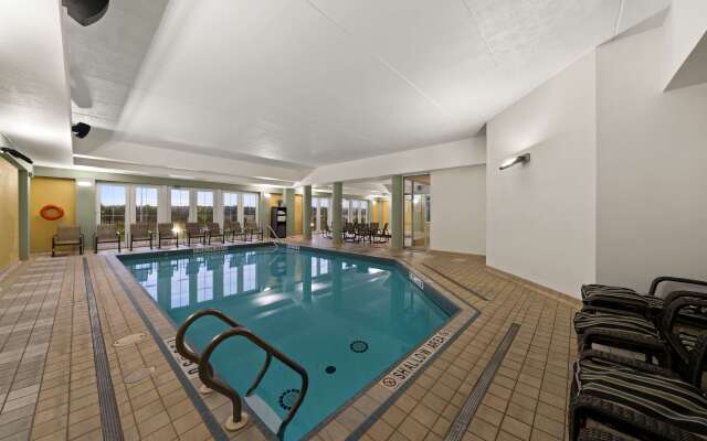 Best Western Plus Orangeville Inn & Suites