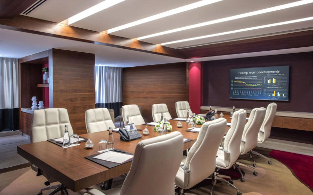 Burgu Arjaan by Rotana Hotel