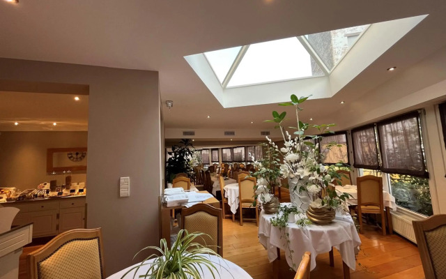Maison Lutetia R