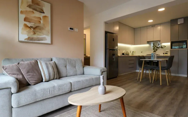 w Brilliant 2BR w Balcony in Miraflores