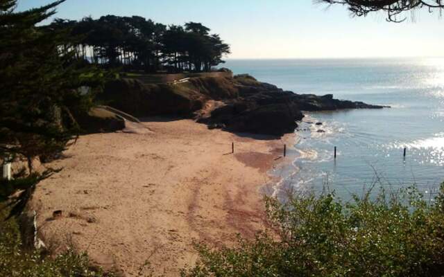 House With 3 Bedrooms in Saint-michel-chef-chef, With Enclosed Garden