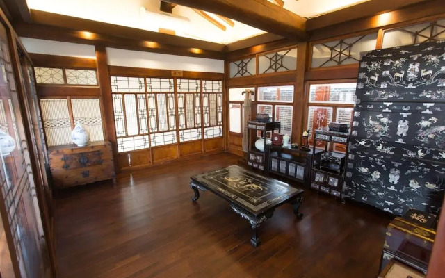 Hanok 1957