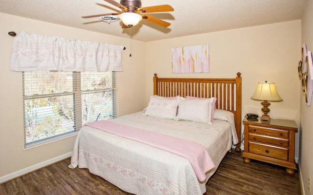 Cedar Lodge 704