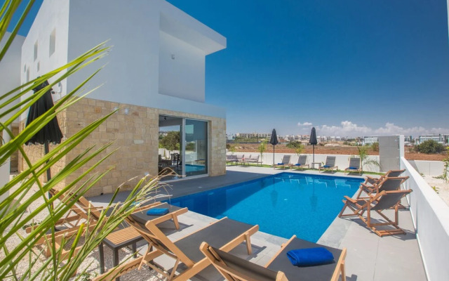 4 Bedroom Villa in Protaras Center - Protaras Vie Bleu Villa Vb3