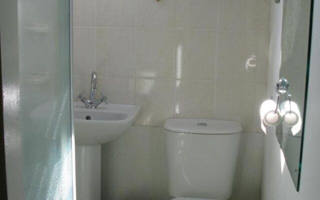 Avebury Life B&B