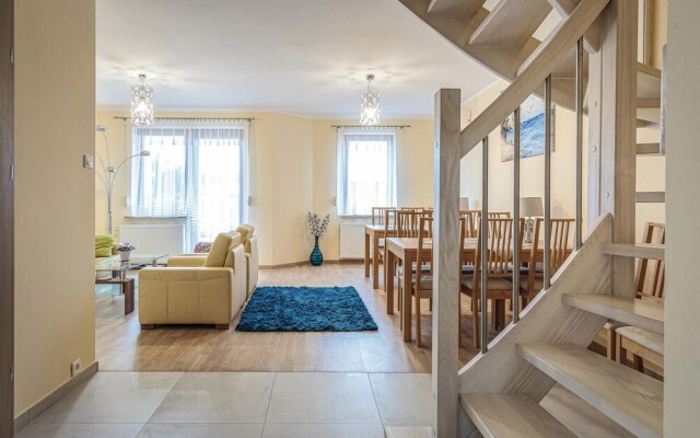 Awesome Home in Mielno With 5 Bedrooms and Wifi