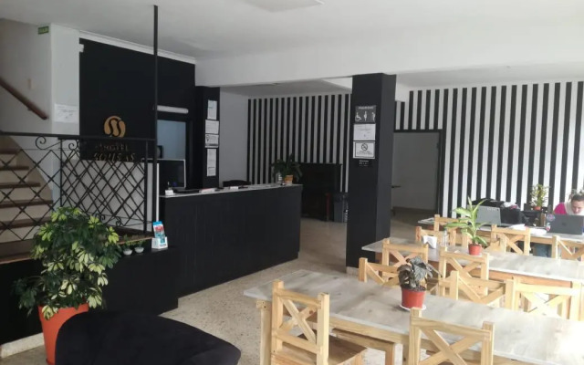 Hotel Sousas