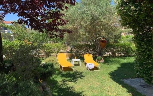 Summer House Pefkochori
