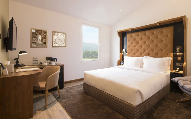 The Radh Hotel