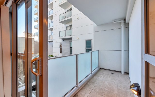 Spacious 2 Bedroom CBD Apt