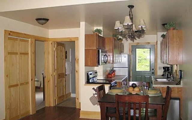 Rooster Ridge Cabin Holiday home 2 BestStayz.1