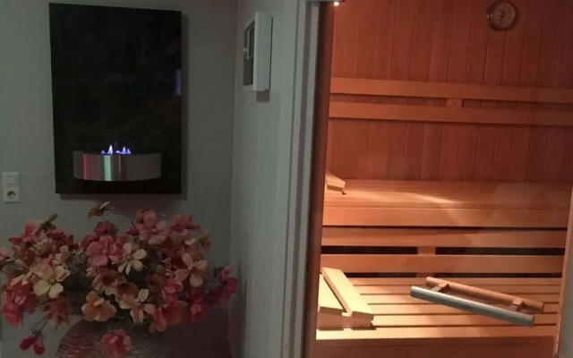 Holiday Apartment Garden Suite