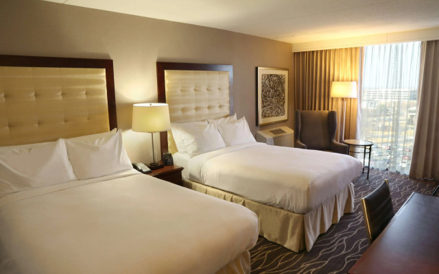 Hilton Kansas City Airport