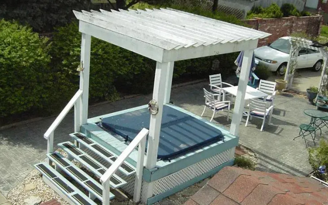Somewhere Inn Time Bed & Breakfast