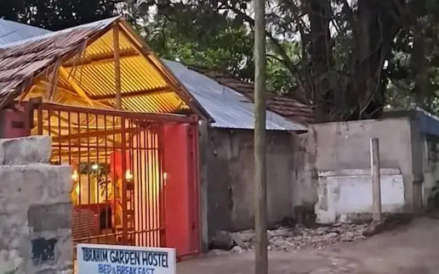 Ibrahim Garden Hostel