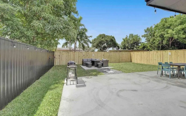 Near Sunny Isle beach & Aventura