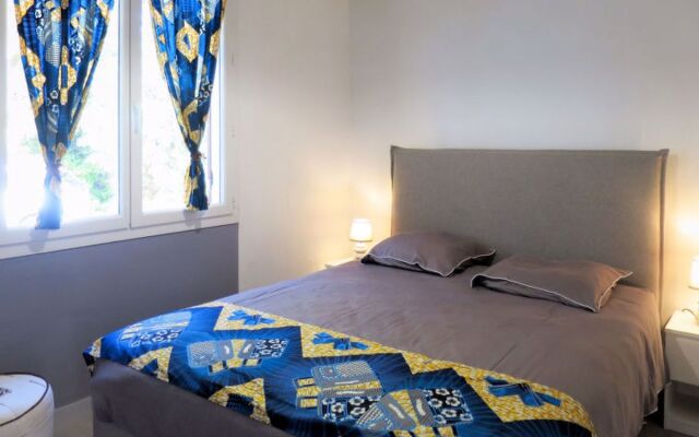 Les Hirondelles (ADS185)