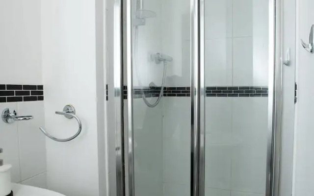 Poseidon Apartment - 1 Bed Flat - Heart of Town