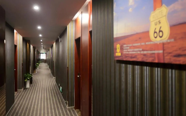 Super 8 Chuangzhou Train Station North Square