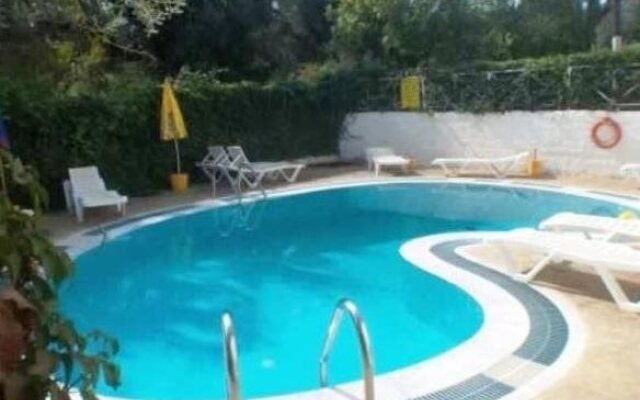 Lea Family Apartments