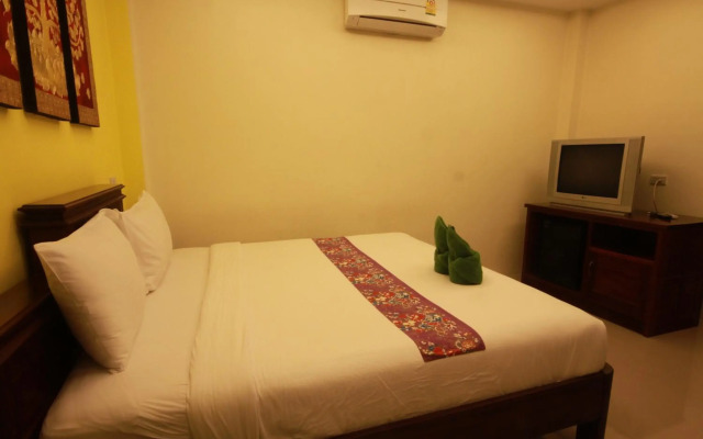 Tharathip Resort