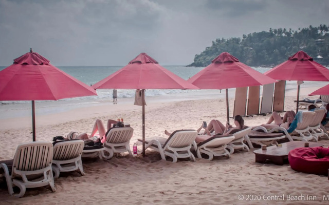 Central Beach Inn