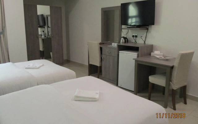 Sovereign Hotel - Marriage Certificate Required