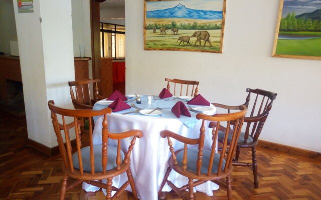 Mount Kenya Leisure Lodge