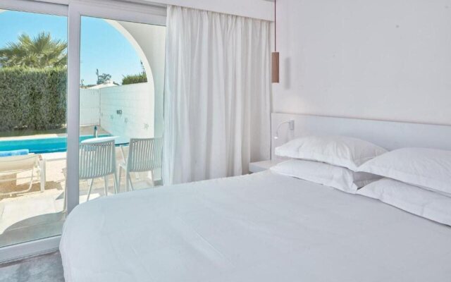 So White Club Resort