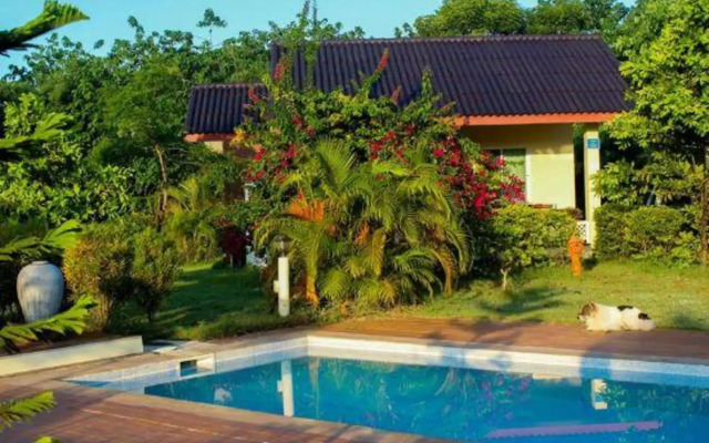 Les Collines Resort