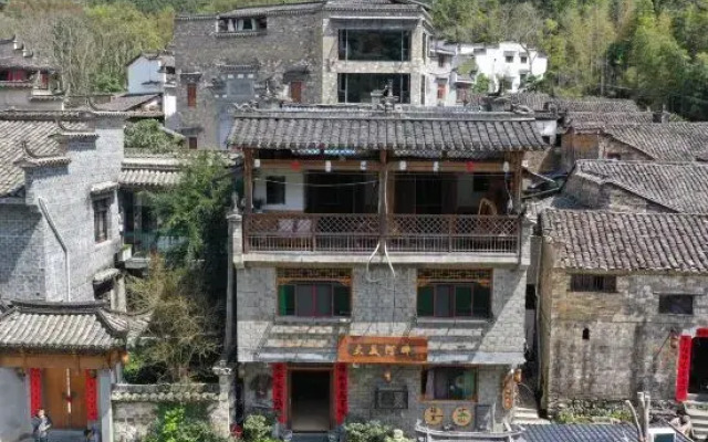 Riverside Warm Hostel