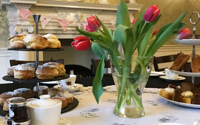 Donington Manor Hotel