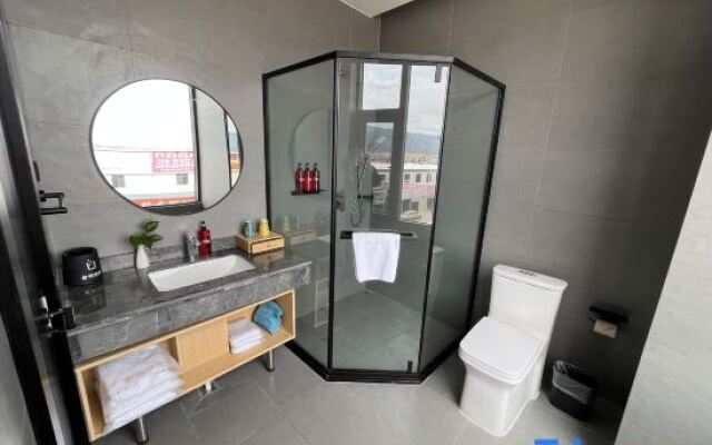 G Joyful Chujian Hotel (Mengzi Station)