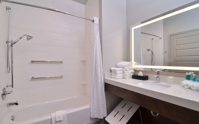 Holiday Inn Express & Suites Houston E - Pasadena by IHG