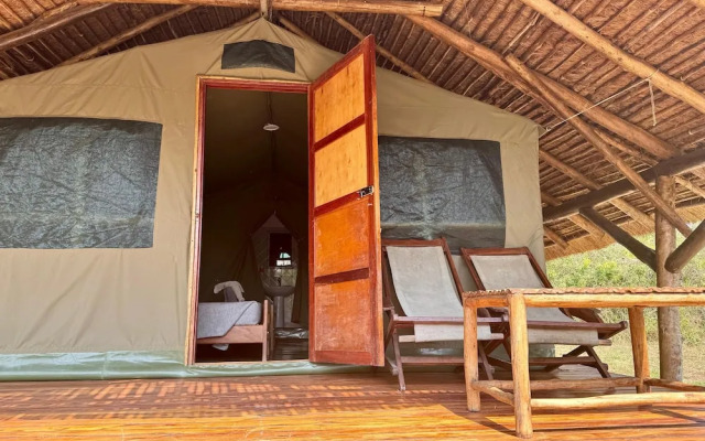 Bwana Tembo Safari Camp