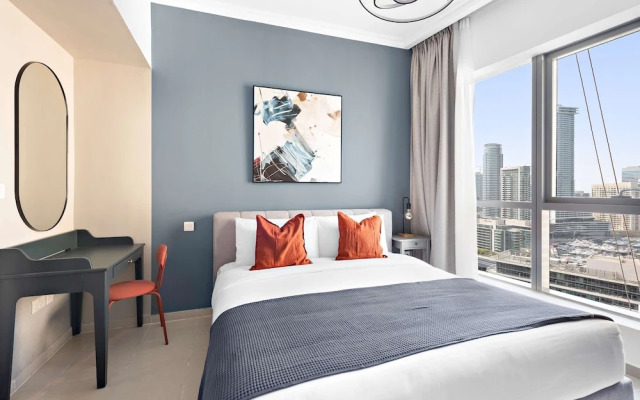 Silkhaus in Bay Central Near Metro