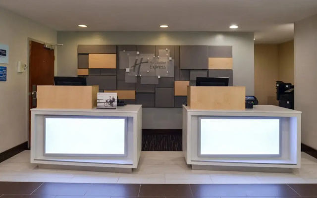 Holiday Inn Baltimore-Towson