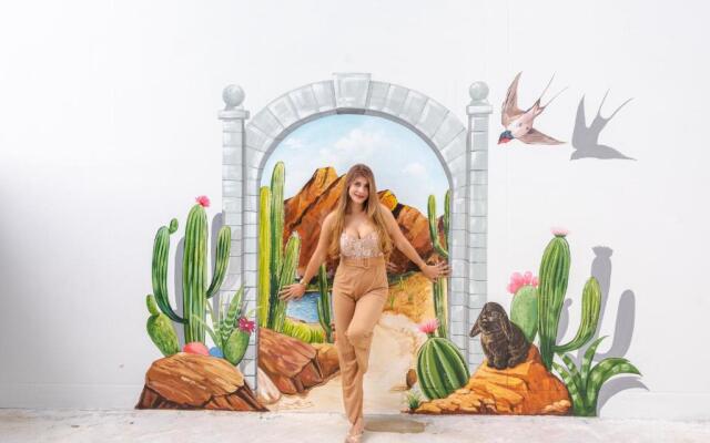 Play Poshtel & Cafe (SHA Certified)