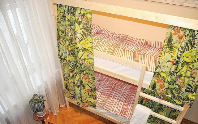 Барбарис Хостел